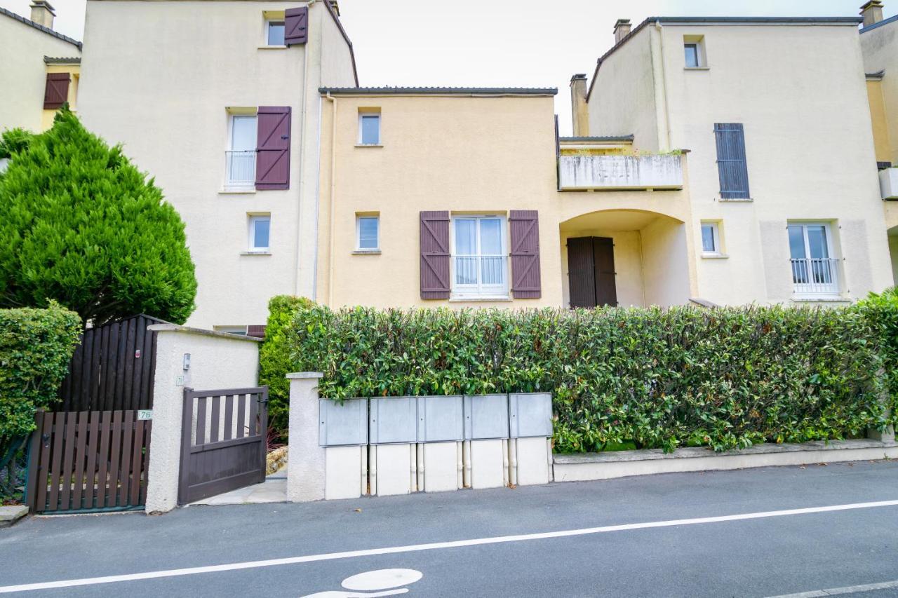 Le Coin De Marie A Deux Pas Du Centre Ville Rambouillet Buitenkant foto